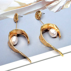 Empress Pearl Earrings