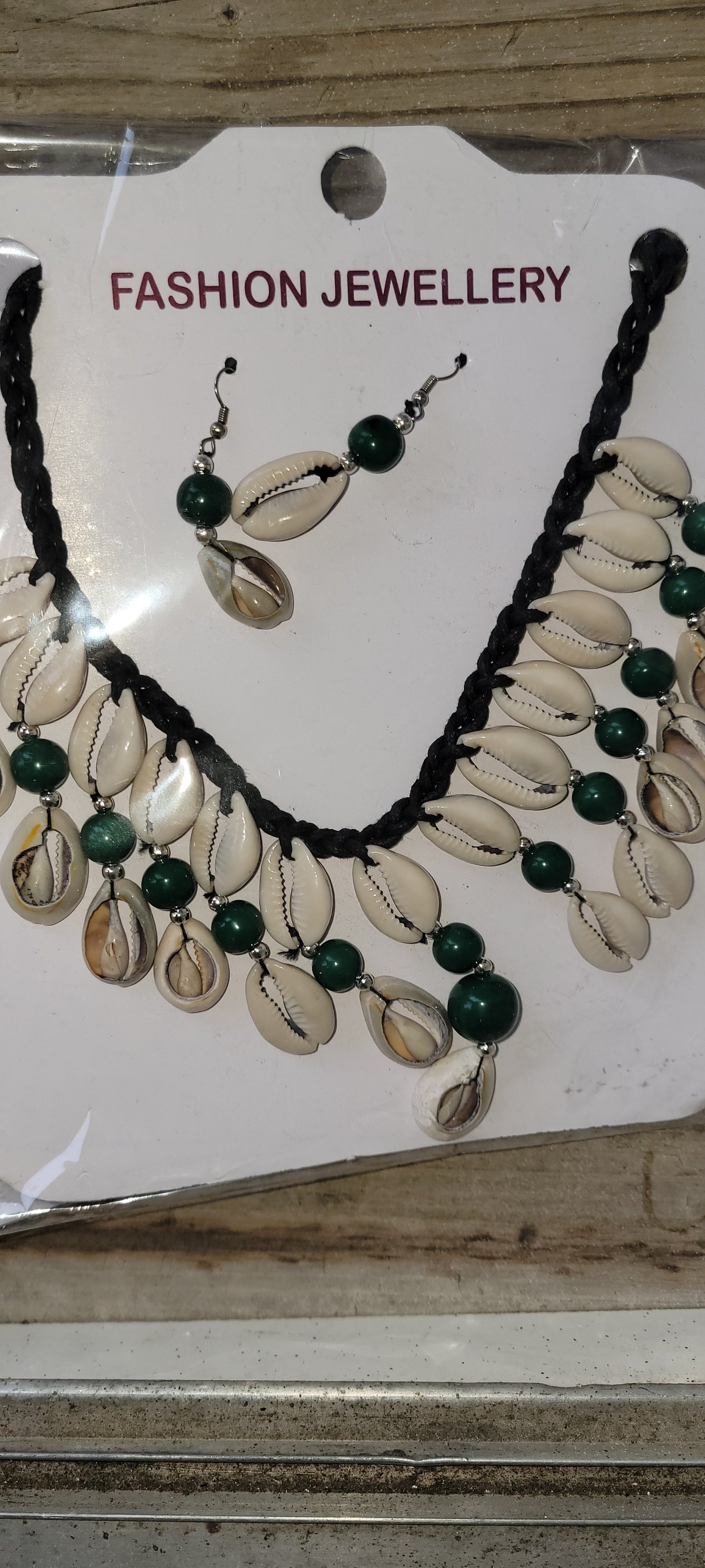 Cowrie Shell Jewelry Set