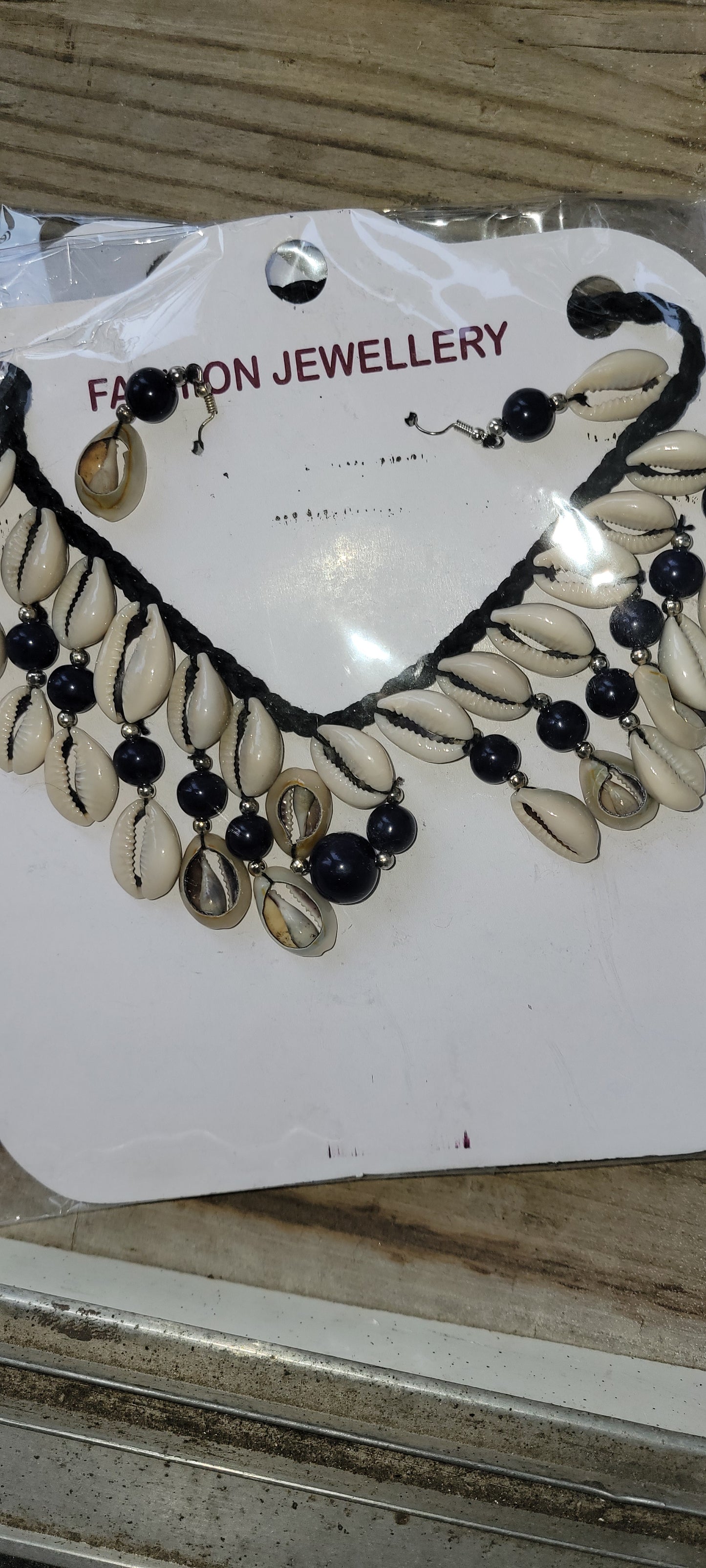 Cowrie Shell Jewelry Set