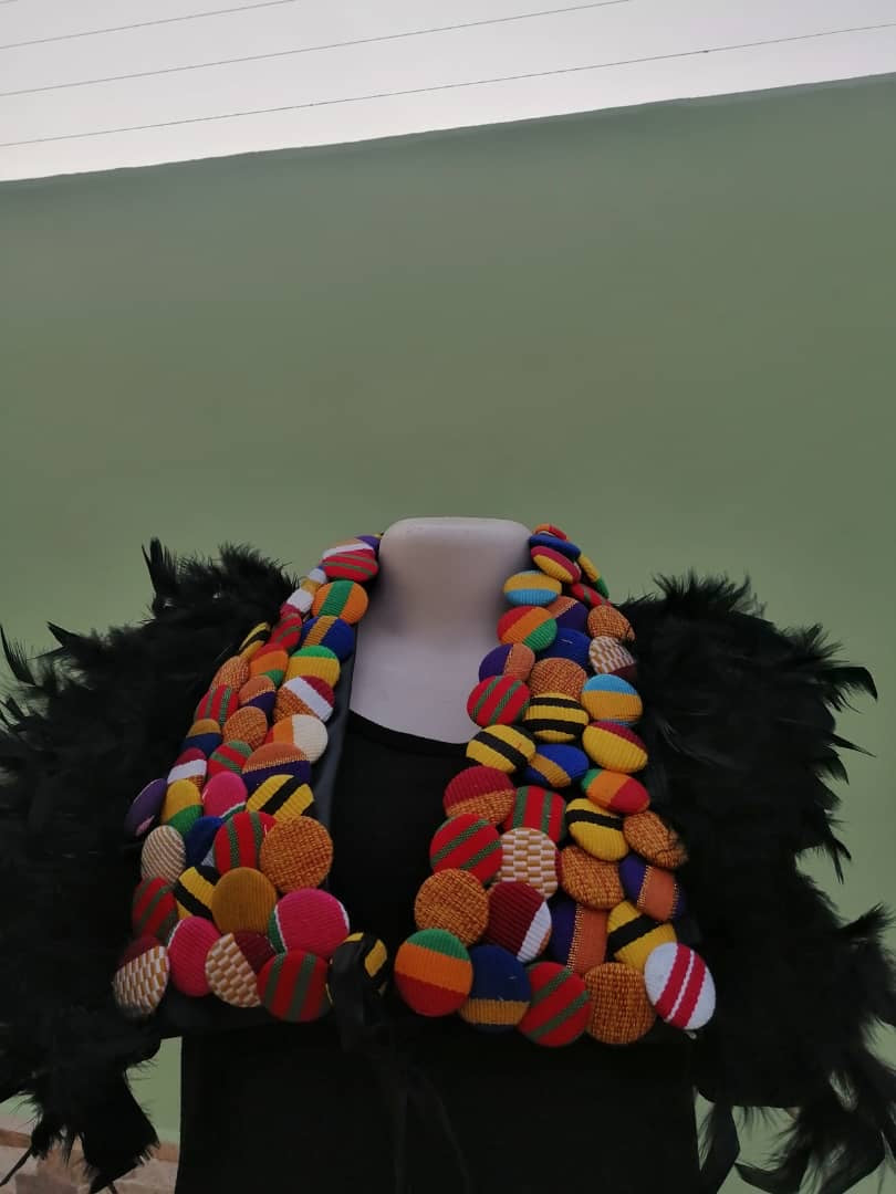Ankara Buttons With Feathers Collar